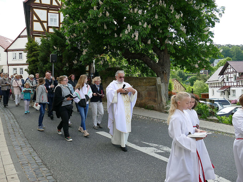 Bittprozession an Christi Himmelfahrt (Foto: Karl-Franz Thiede)